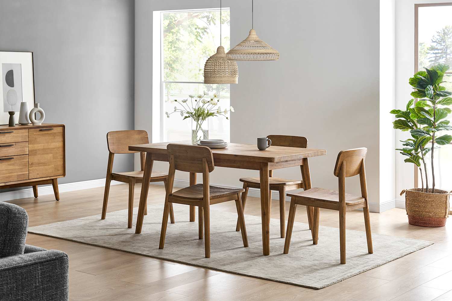 New Castlery Dining Table